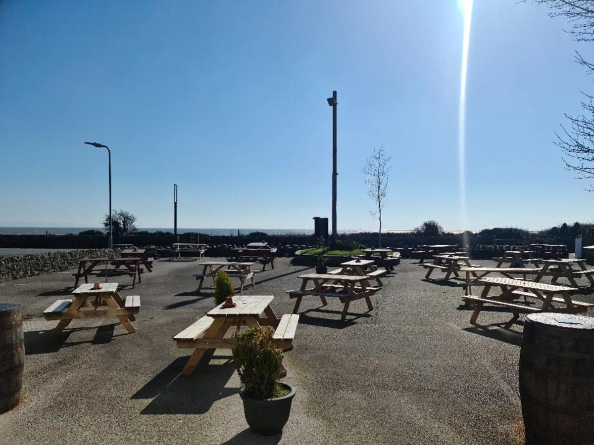 Clarkes Hotel Barrow In Furness Eksteriør bilde