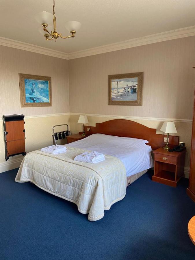 Clarkes Hotel Barrow In Furness Eksteriør bilde