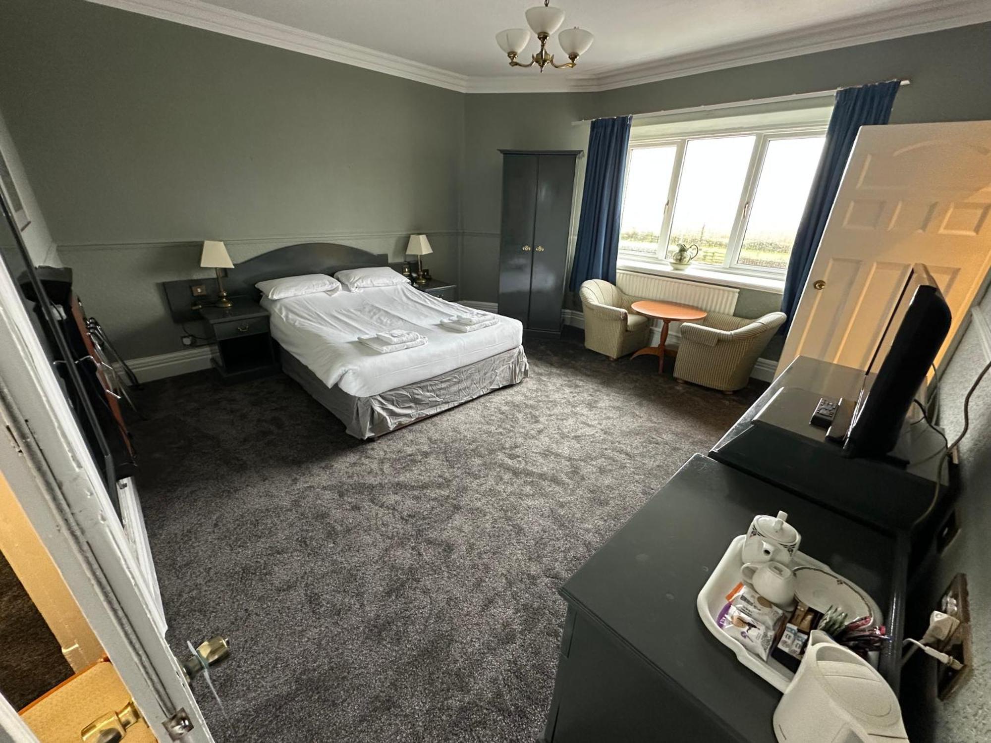 Clarkes Hotel Barrow In Furness Eksteriør bilde