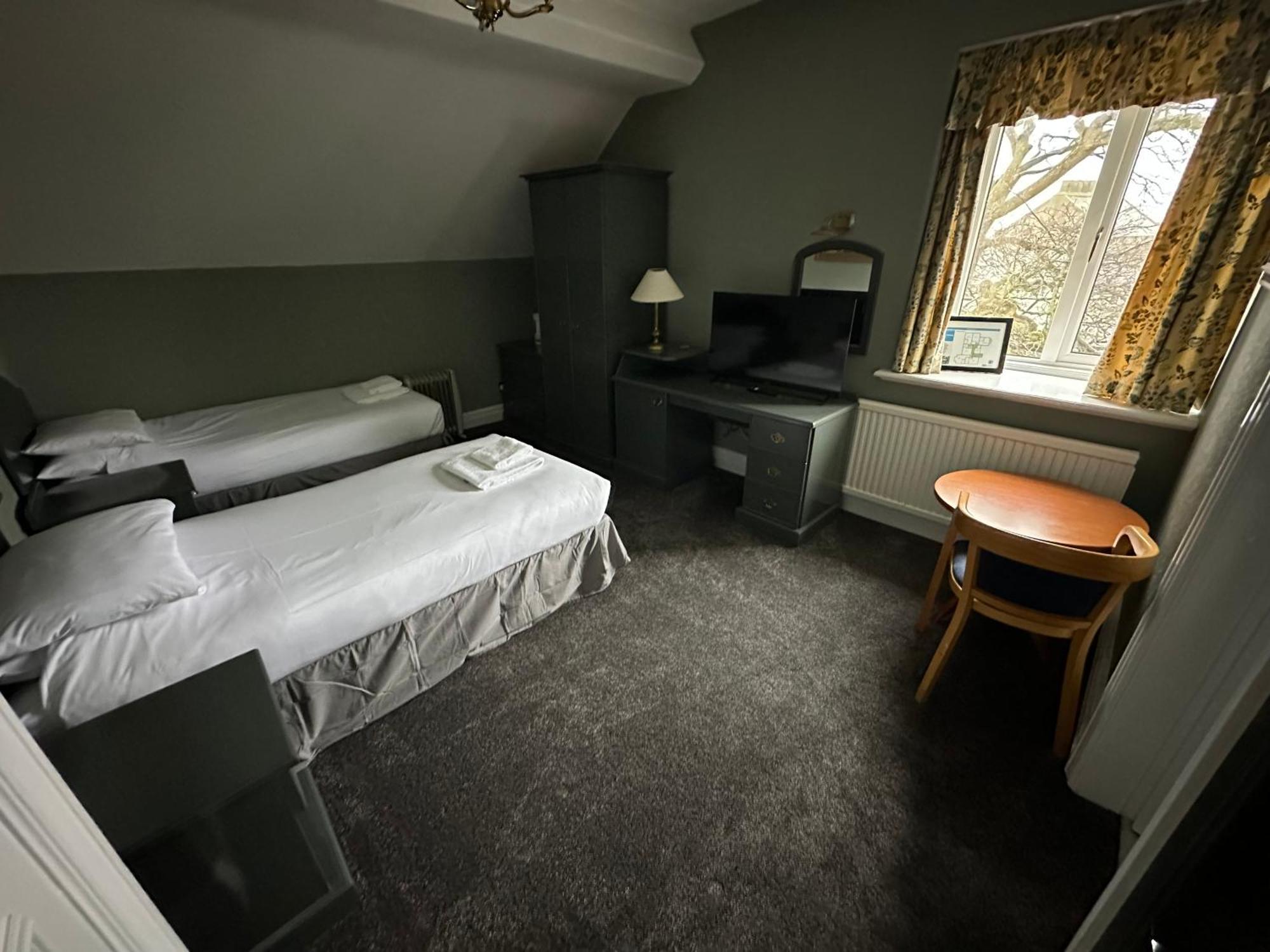 Clarkes Hotel Barrow In Furness Eksteriør bilde