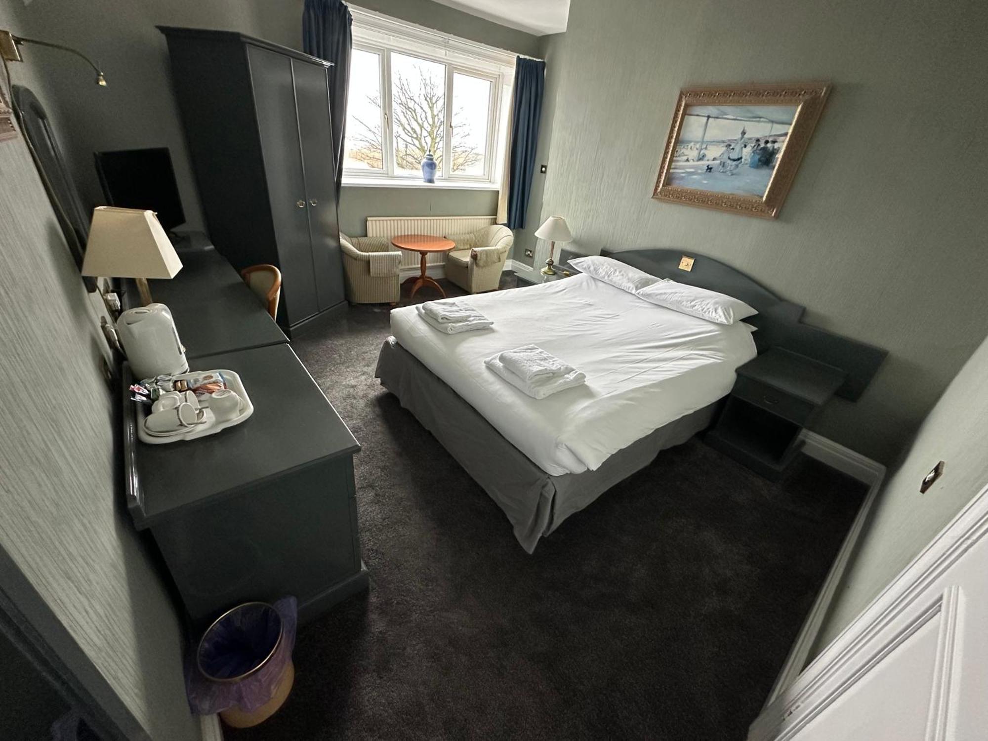 Clarkes Hotel Barrow In Furness Eksteriør bilde