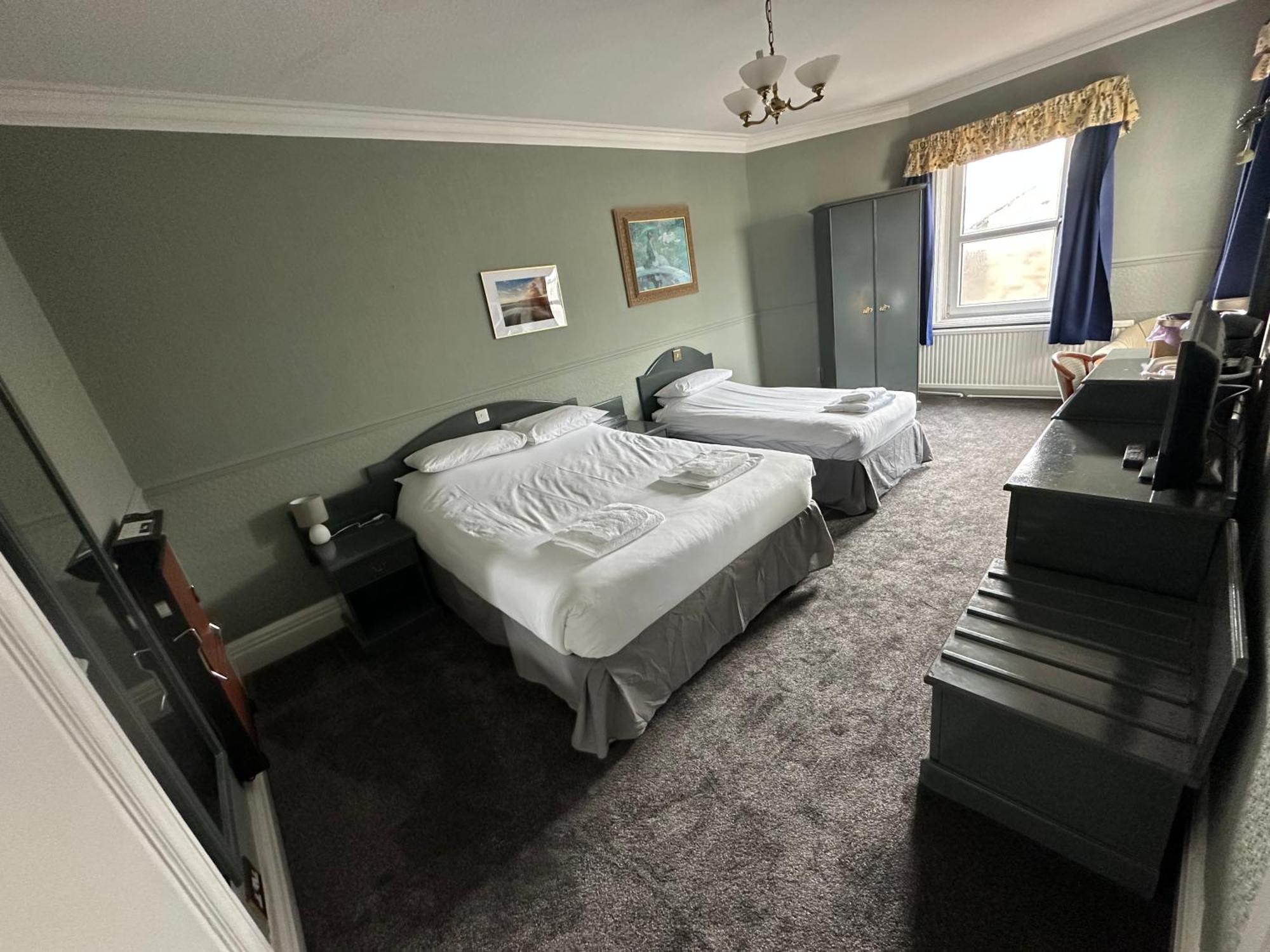 Clarkes Hotel Barrow In Furness Eksteriør bilde