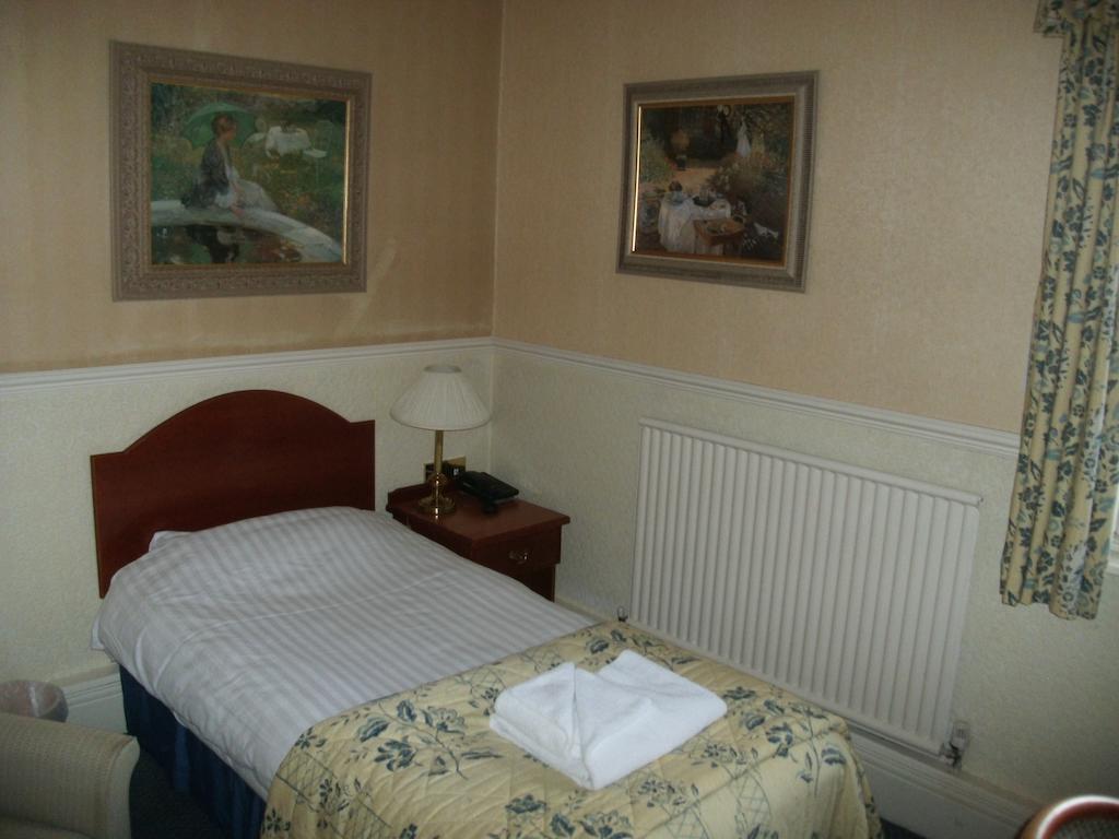 Clarkes Hotel Barrow In Furness Rom bilde